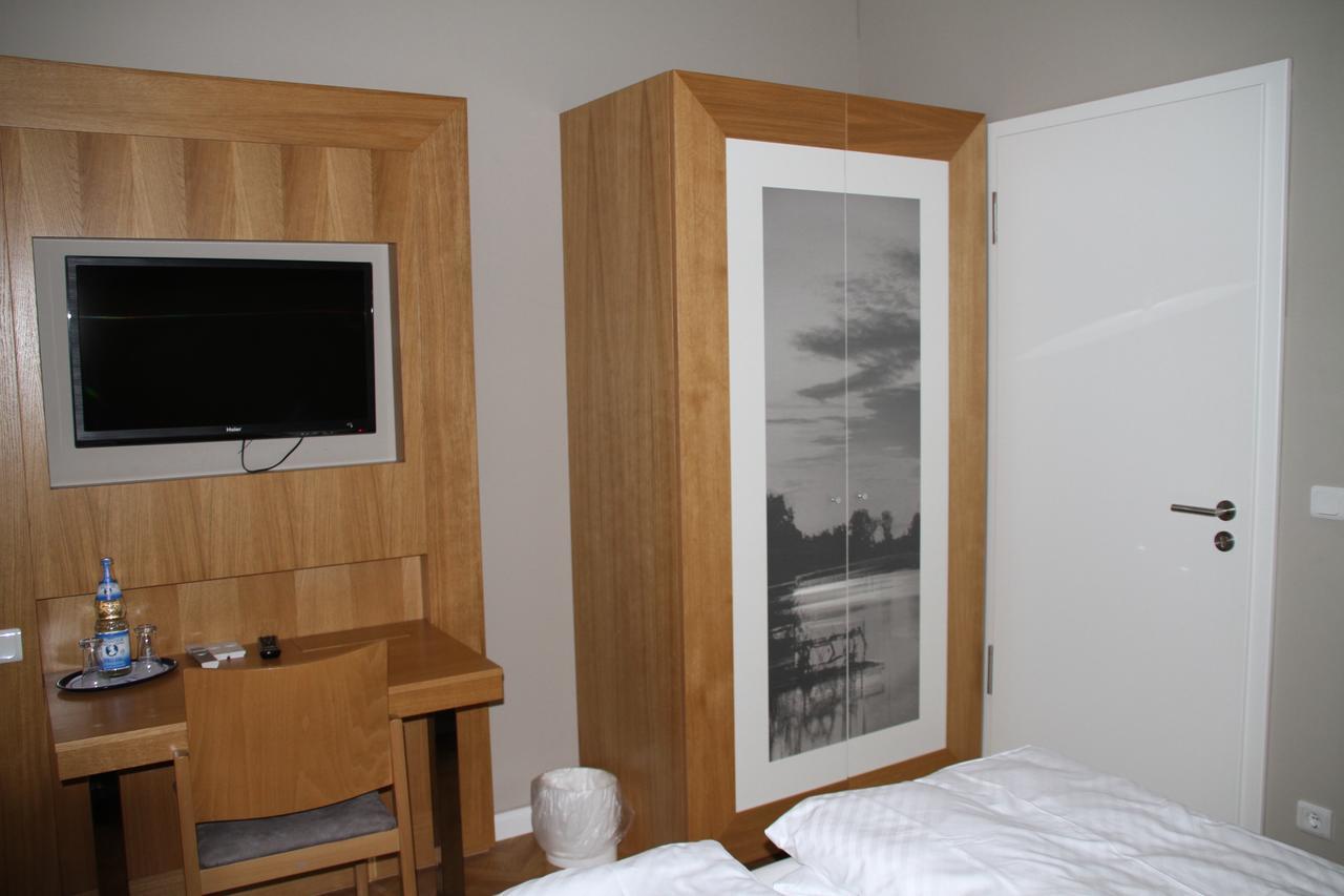 Hotel Am Molkenmarkt Brandenburg  Ngoại thất bức ảnh